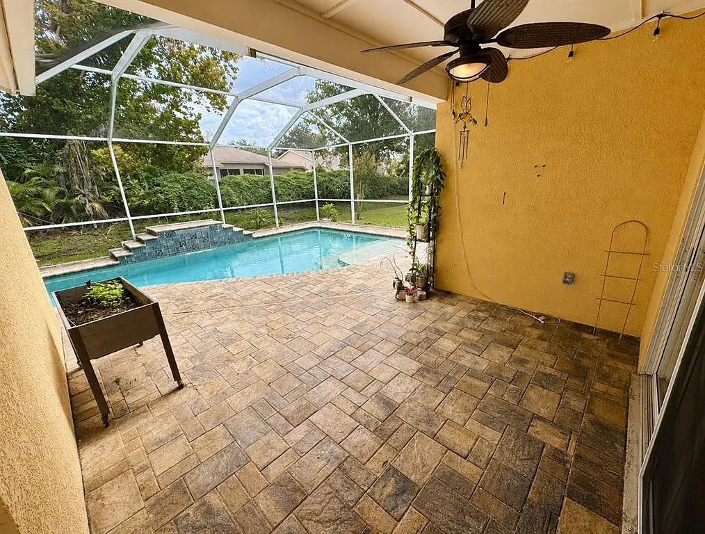 4 bed, 3.0 bath, 2354 sqft, $3,500 — Photo 3