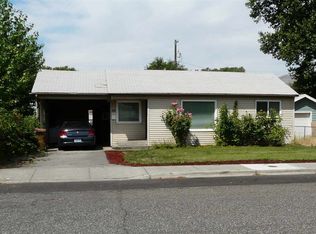 418 8th St, Clarkston, WA 99403