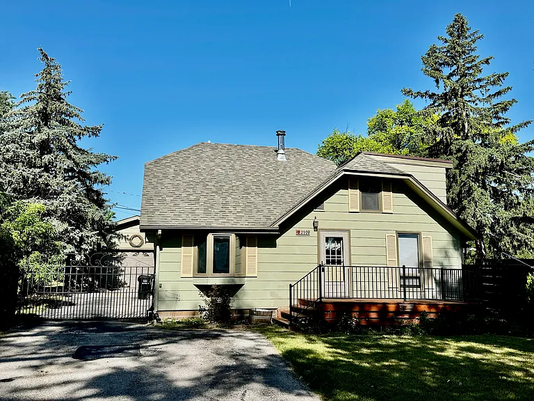 2109 Monte Vista Dr — Photo 1