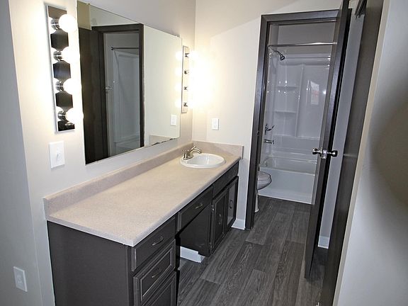 5th image of 6314 Busch Blvd #158