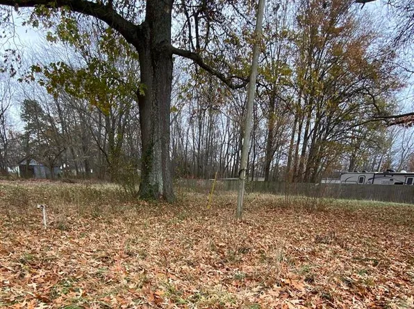 8902 Sacra Dr, Maceo, KY 42355
