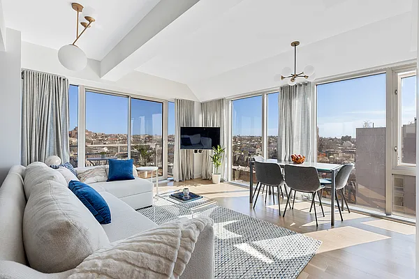 Sold by Compass | media 1