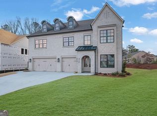 310 Hillcrest View Dr, Suwanee, GA 30024