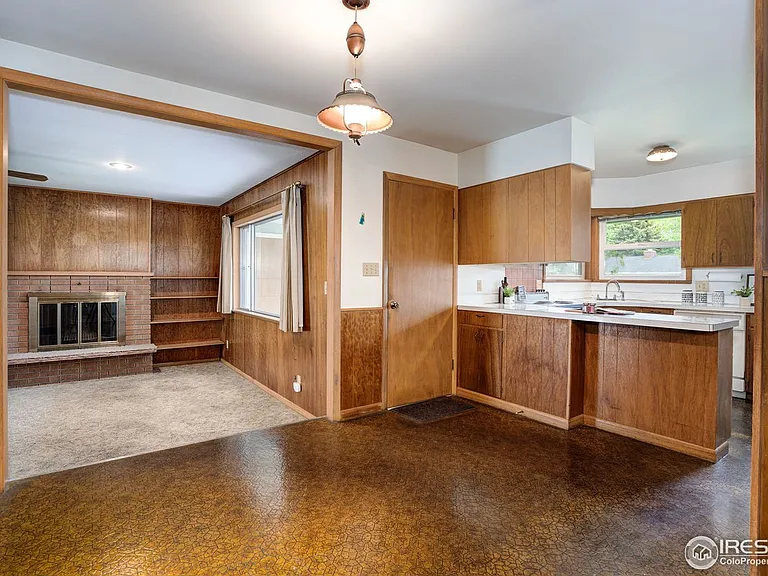 1033 Briarwood Rd — Photo 6