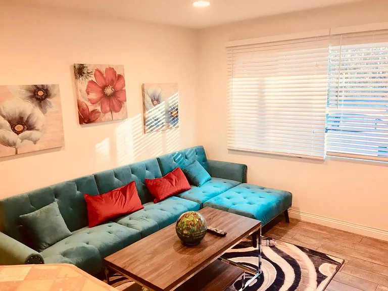 2nd Living Room