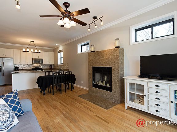 Kitchen / Living Room