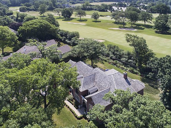 3rd image of 855 Woodland Dr
