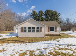 125 Edgewater Dr, Michigan Center, MI 49254