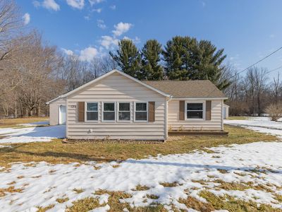 125 Edgewater Dr, Michigan center, MI, 49254