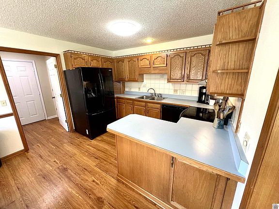 5th image of 2103 Carol Dr