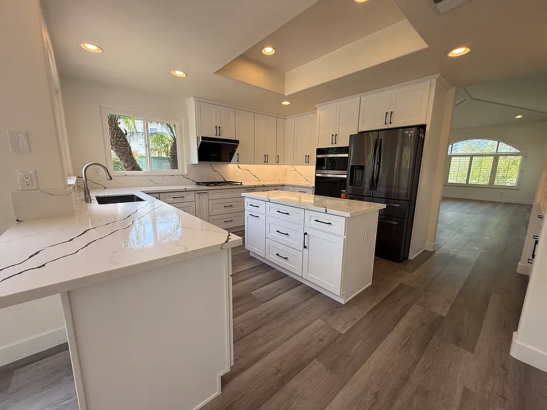 401 Hickoryhill Dr — Photo 9