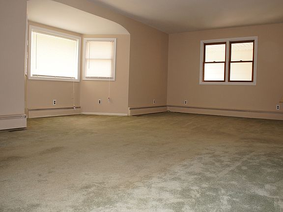 4th image of 1215 Martin Avenue