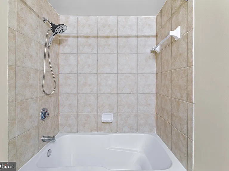 4480 Market Commons Dr #405 — Photo 35