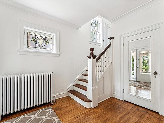 2nd image of 7701 Country Club Ct