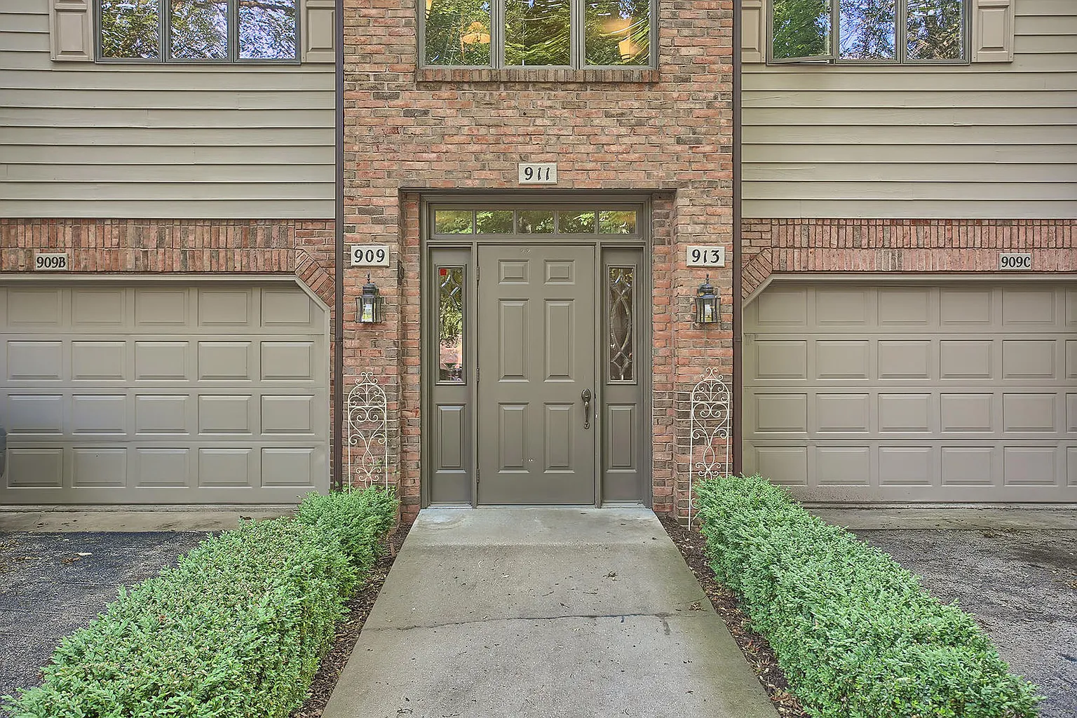 909B Cheshire Dr photo 1