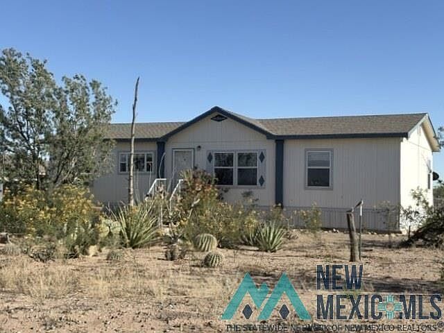 1st image of 220 Comanchero Rd SW