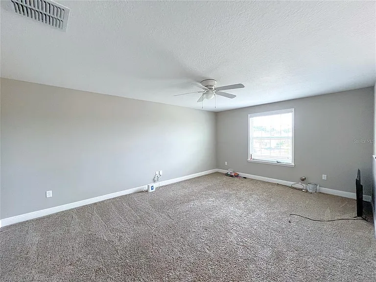 948 NW 252nd Dr — Photo 9