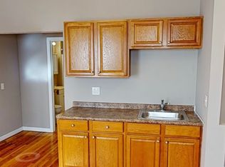 2 Wilkinson St #2, Worcester, MA 01606