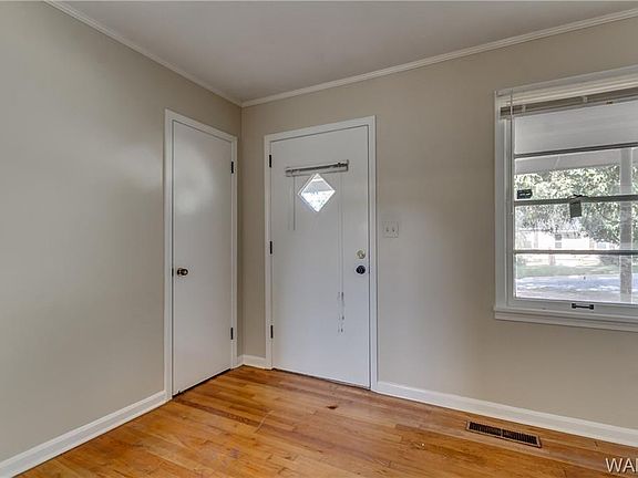 4th image of 1419 E 21st E Ave