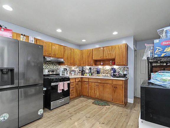5th image of 513 Bryden Rd
