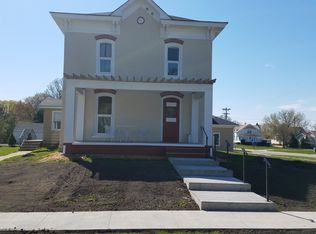 701 Crisman St, Dysart, IA 52224