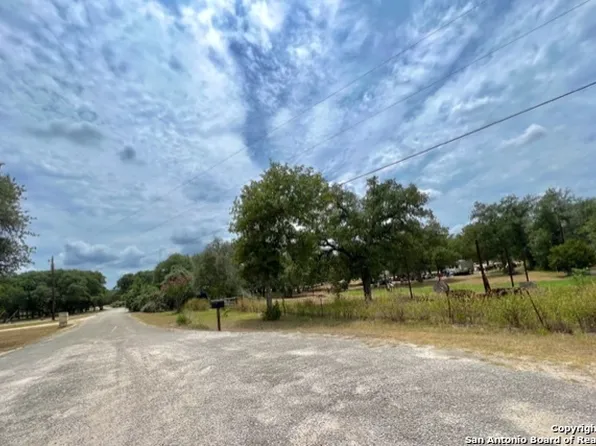 153 Country Acres Dr LOT 26, Adkins, TX 78101
