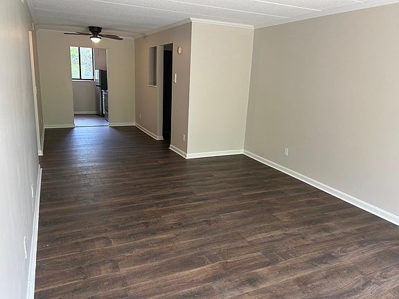 3rd image of 448 Grand Ave Unit 2