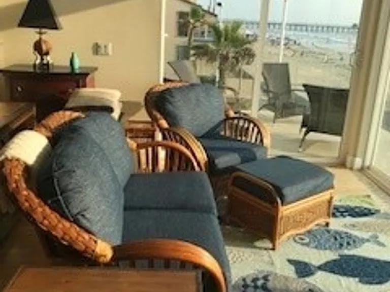 692 Ocean Ln — Photo 12