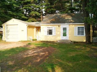 809 S Lakeshore Dr, Lake City, MI 49651