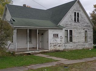 312 N Main St, Morocco, IN