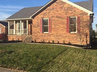 520 Hunting Hills Dr, Shelbyville, KY 40065