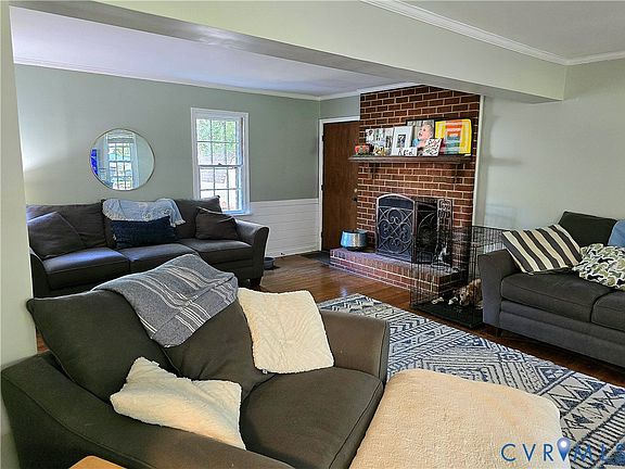 3rd image of 4207 Brixton Rd