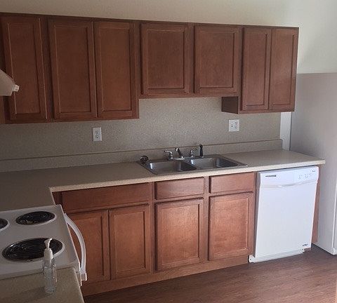 4th image of 2807 Cantabrian Dr APT D