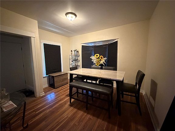 5th image of 76 Ellison St