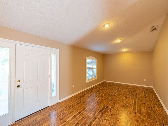 3rd image of 515 Bella Vista Dr #0