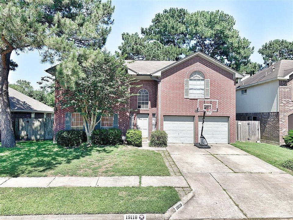 1st image of 19118 Dee Woods Dr