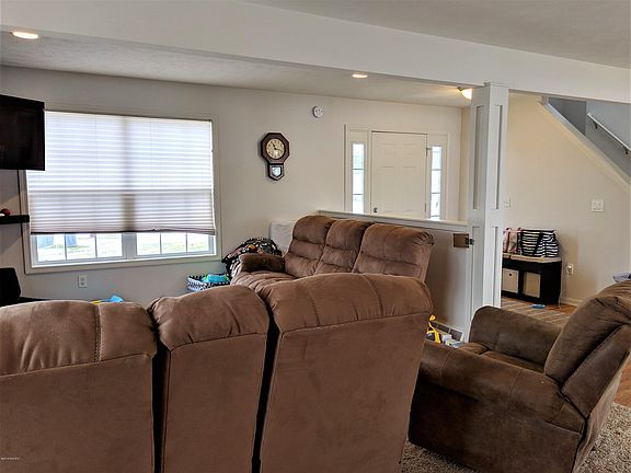 5th image of 1076 Barnwood Dr