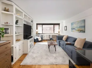 425 East 63rd Street W5G image 1 of 7