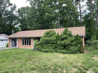 913 Crestwood Dr, Staunton, VA 24401