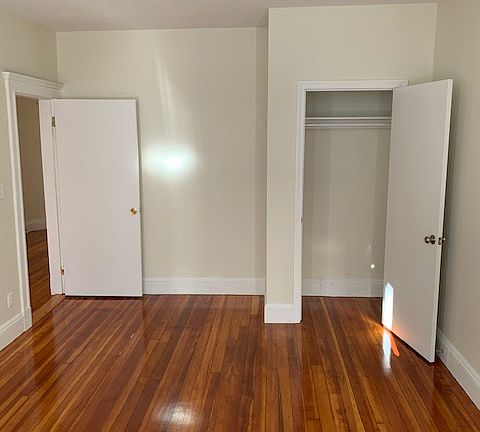5th image of 11 Mount Hood Rd APT 1B