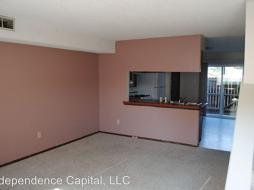 1st image of 2814 Parque De Oeste Dr APT 02