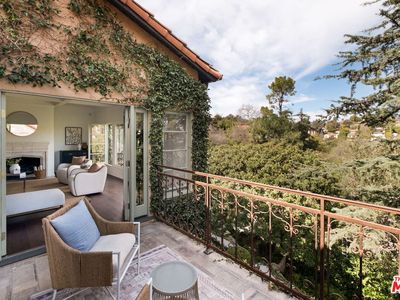 1557 Poppy Peak Dr, Pasadena, CA, 91105