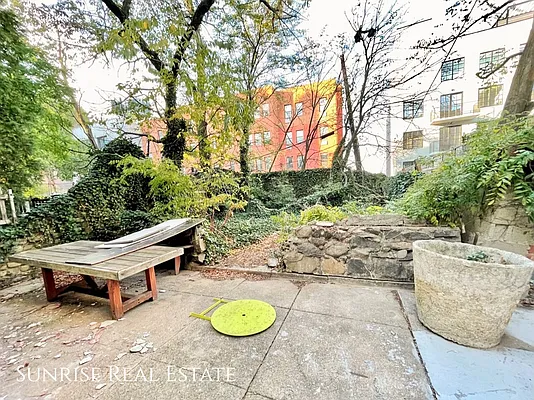 Rented by Sunrise Real Estate | media 20