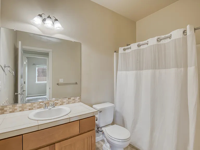21626 SW Parkin Ln — Photo 15
