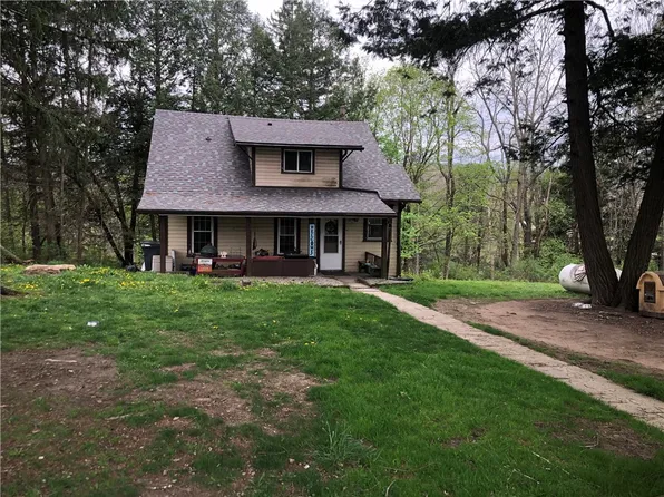 3823 National Pike, Farmington, PA 15437