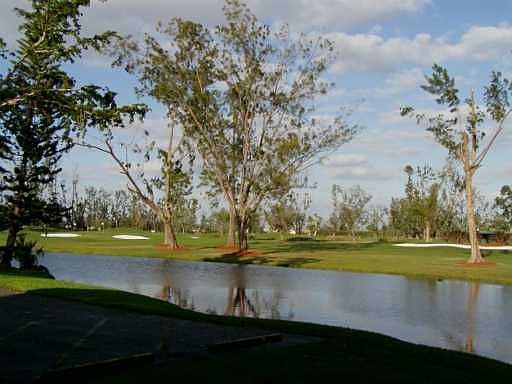 4th image of 450 Commodore Dr APT 104