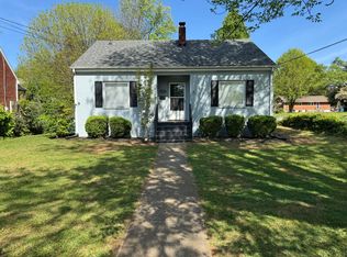 2532 Edinburgh Dr NW, Roanoke, VA 24012