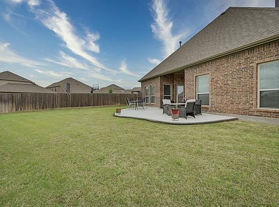 4th image of 10600 Parnell Dr