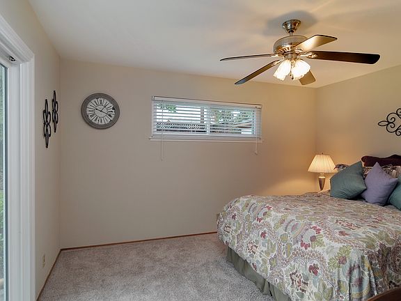 4th image of 5297 Larchwood Dr