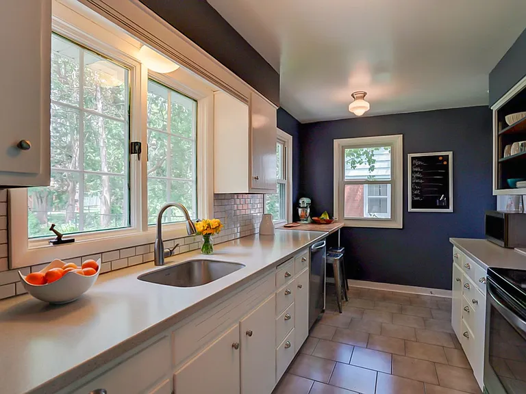 4018 Paunack Ave — Photo 10